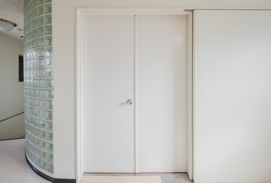 11/20 出入口(外側)